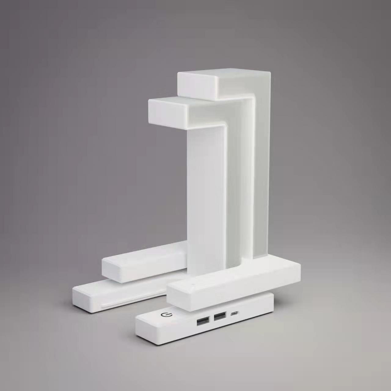 Smarta och moderna lampa med trådlös laddning för din smartphone.